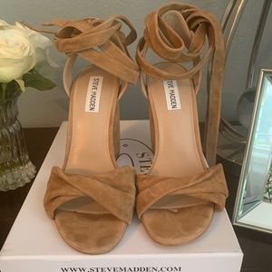 Steve Madden Sexy Summer Sandals Nude Suede Block